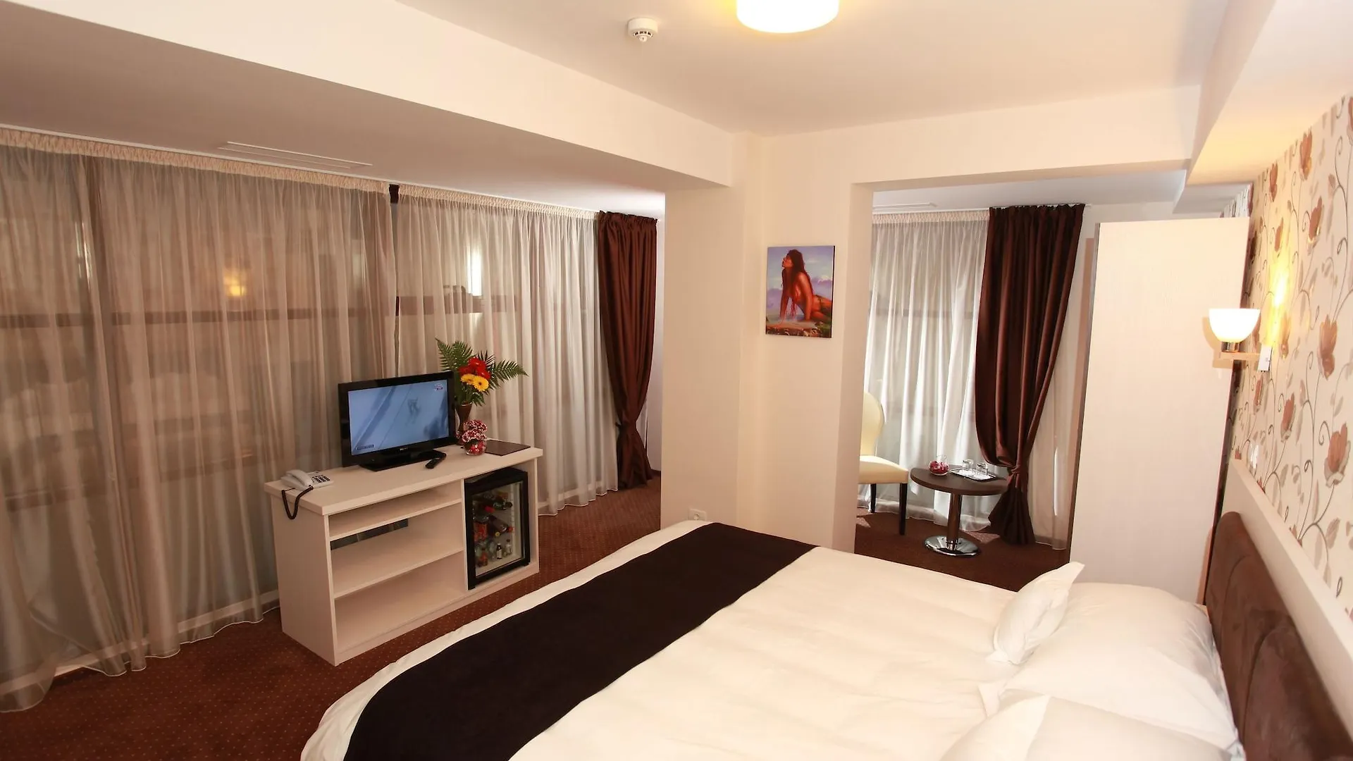 בוקרשט West Plaza Hotel