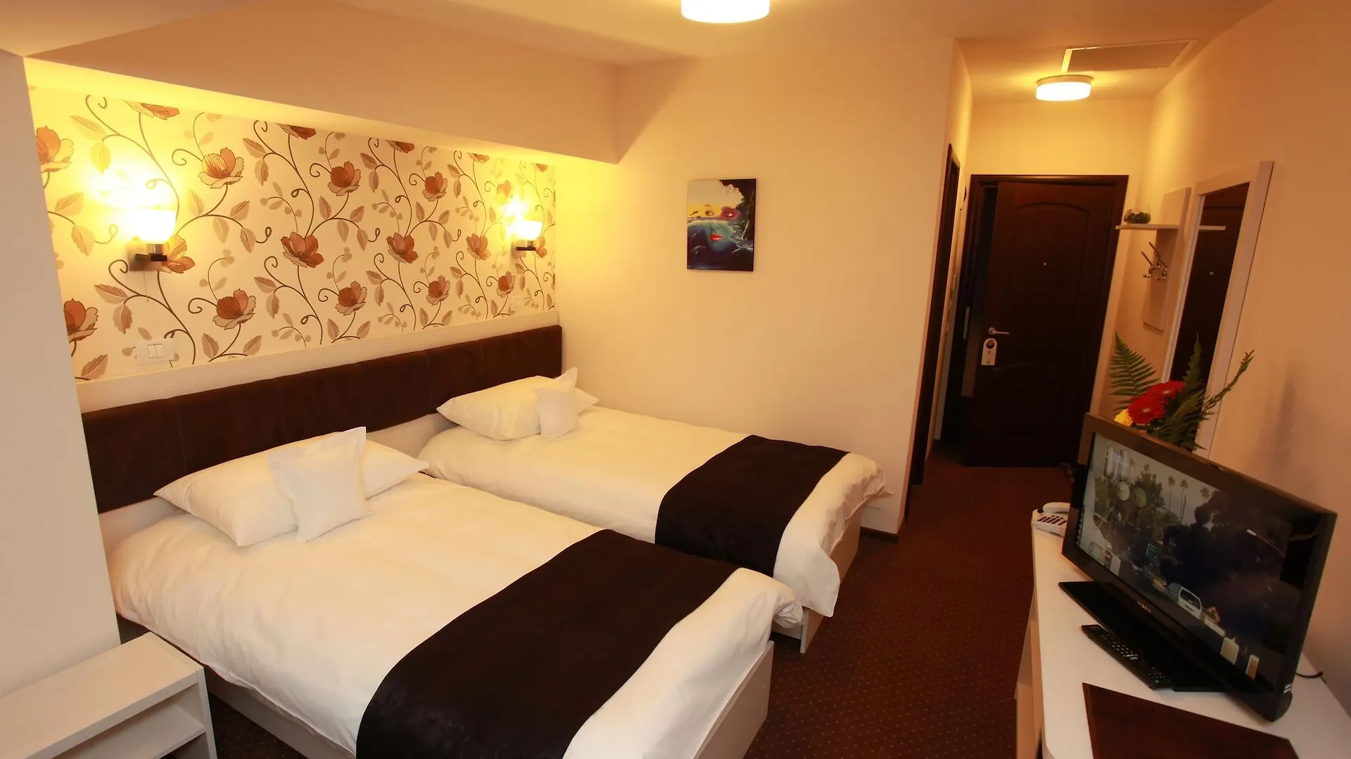 בוקרשט West Plaza Hotel