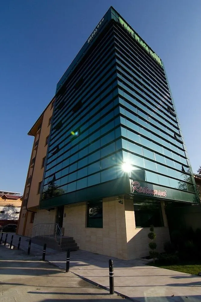 בוקרשט West Plaza Hotel