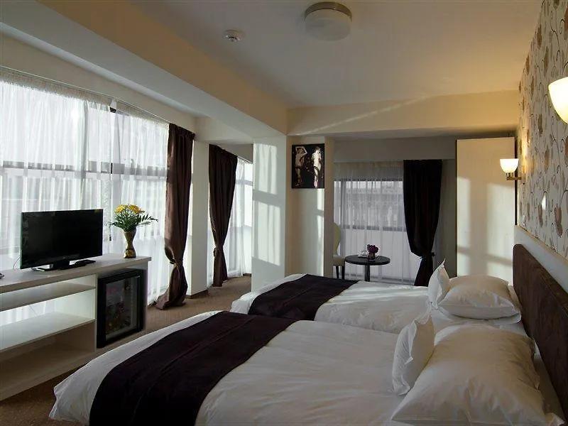 West Plaza Hotel Бухарест 3*,  Румыния