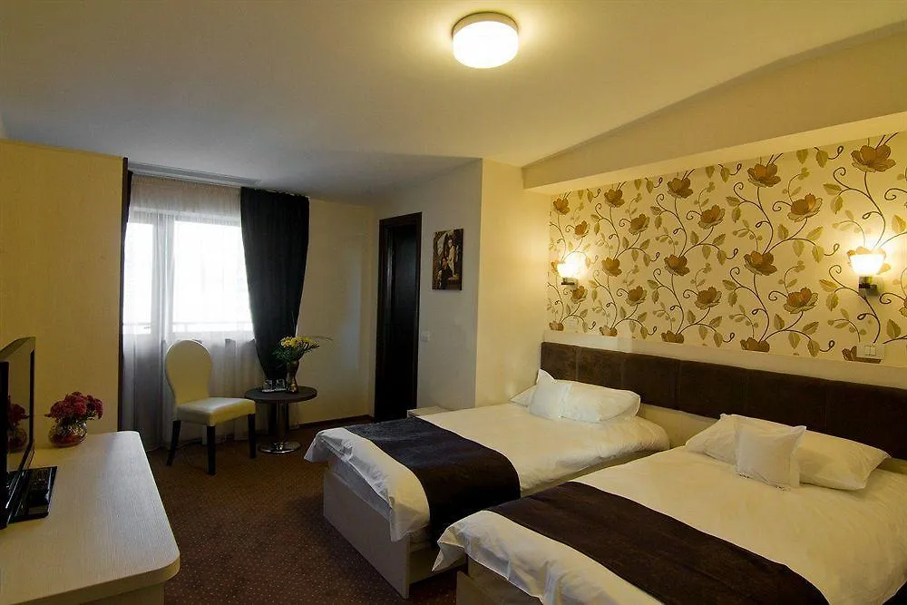 West Plaza Hotel Bucharest 3*,  Romania